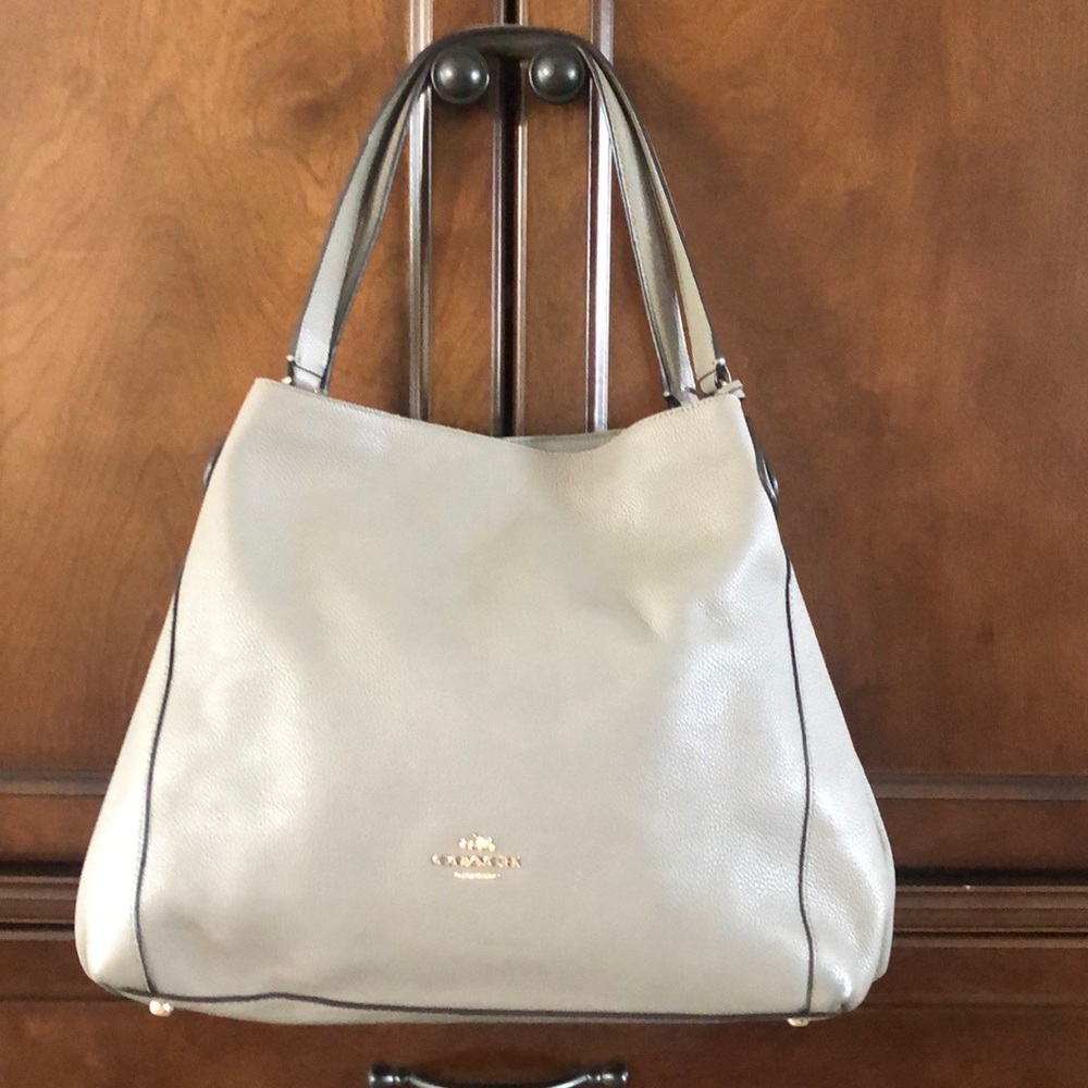 Coach Edie Shoulder Bag. Excellent condition!! - Picture 5 of 8